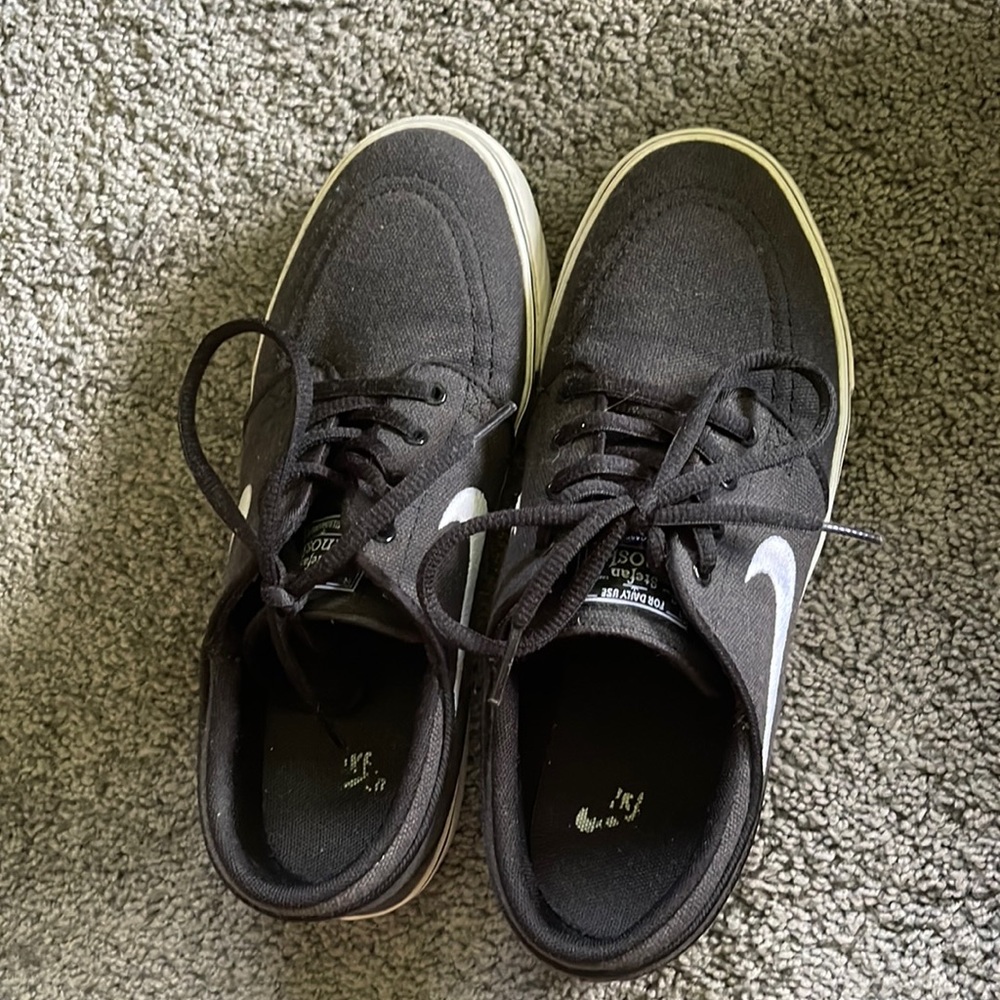 Nike shoes